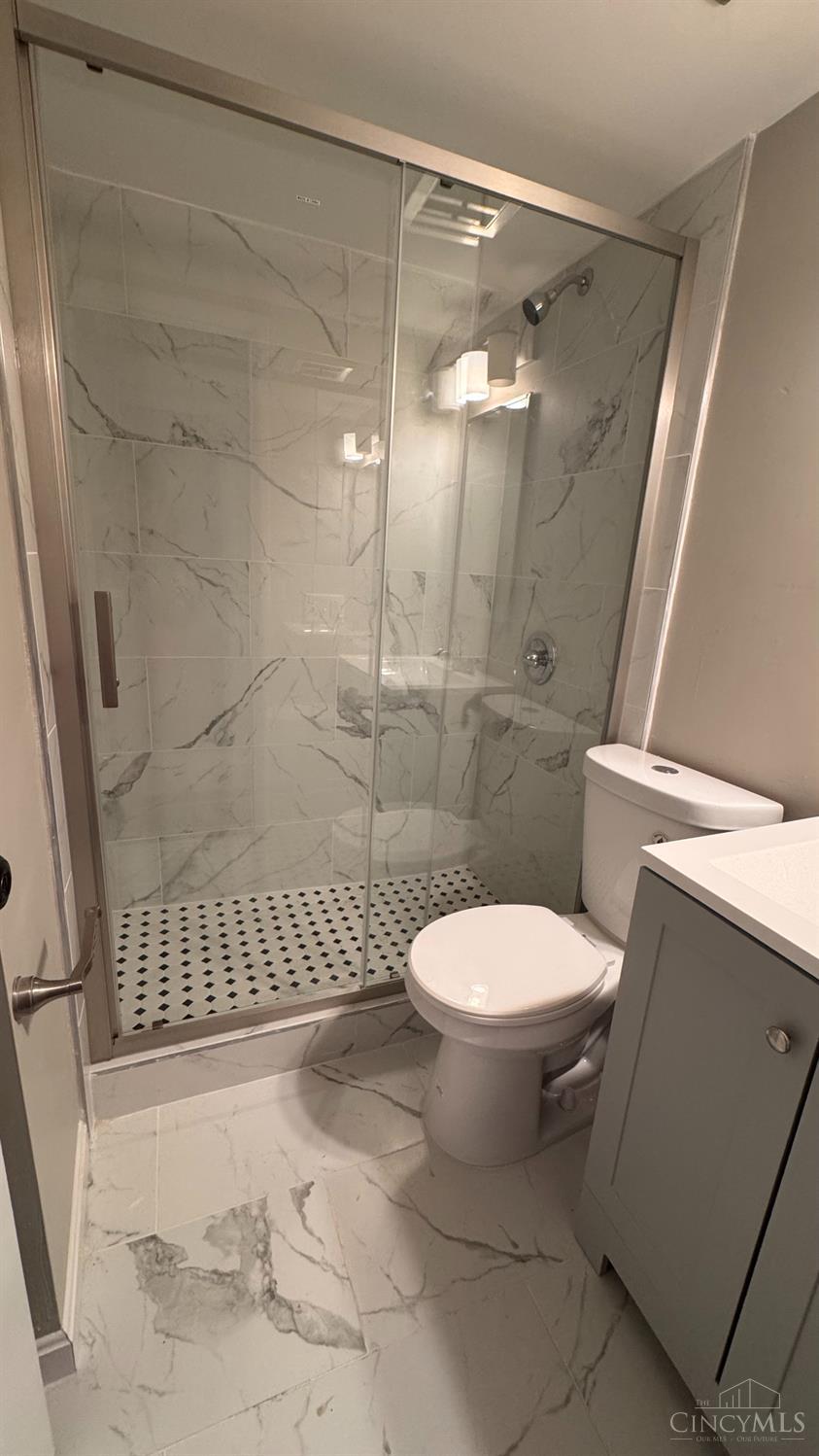 7752 Montgomery Road Property Photo 23