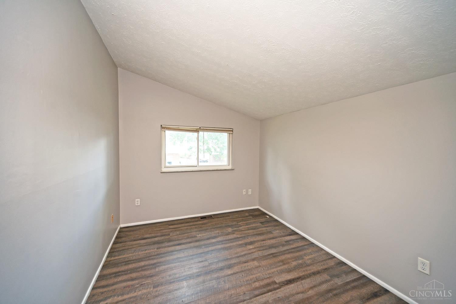 7752 Montgomery Road Property Photo 25