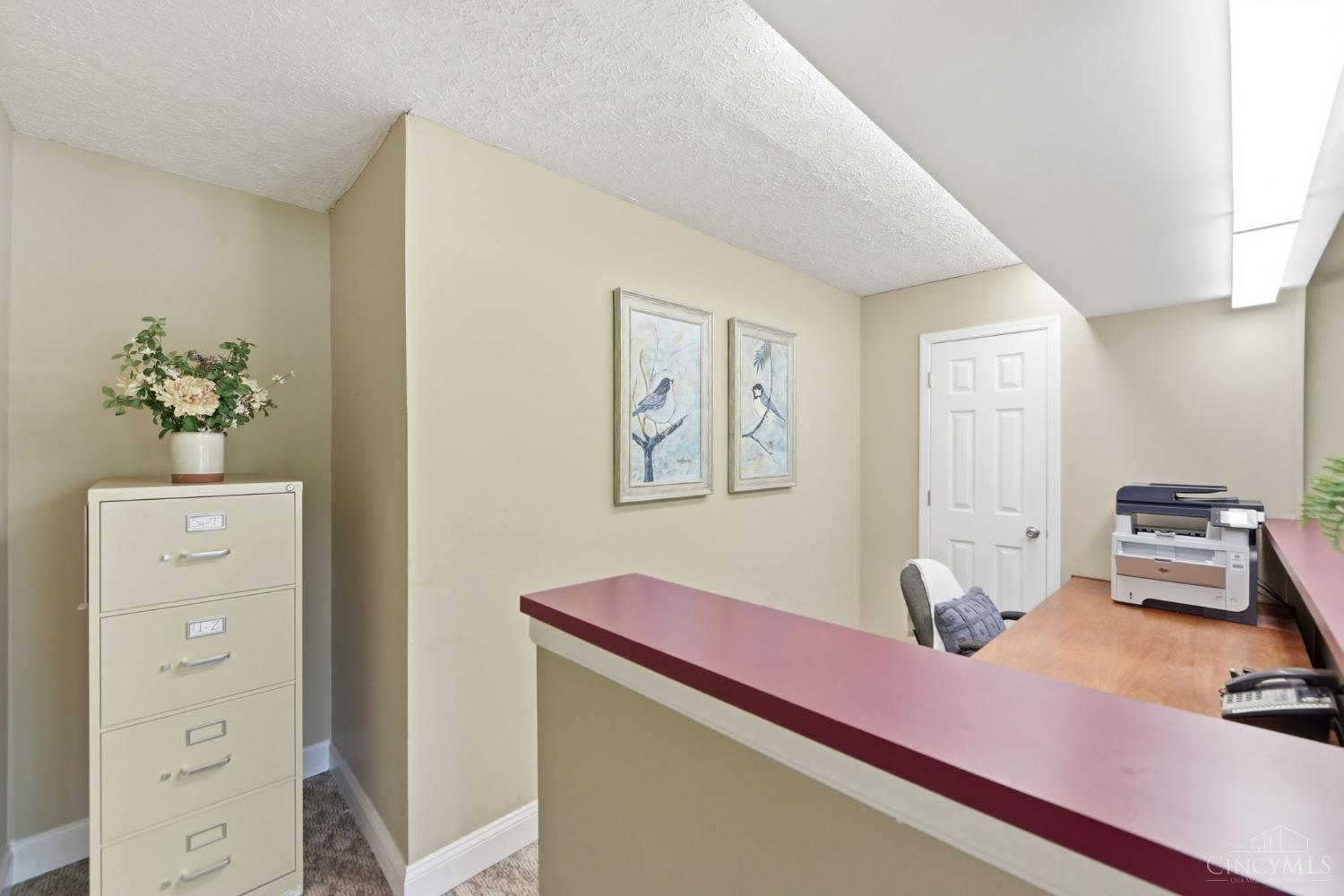 7419 Kingsgate Way Property Photo 8