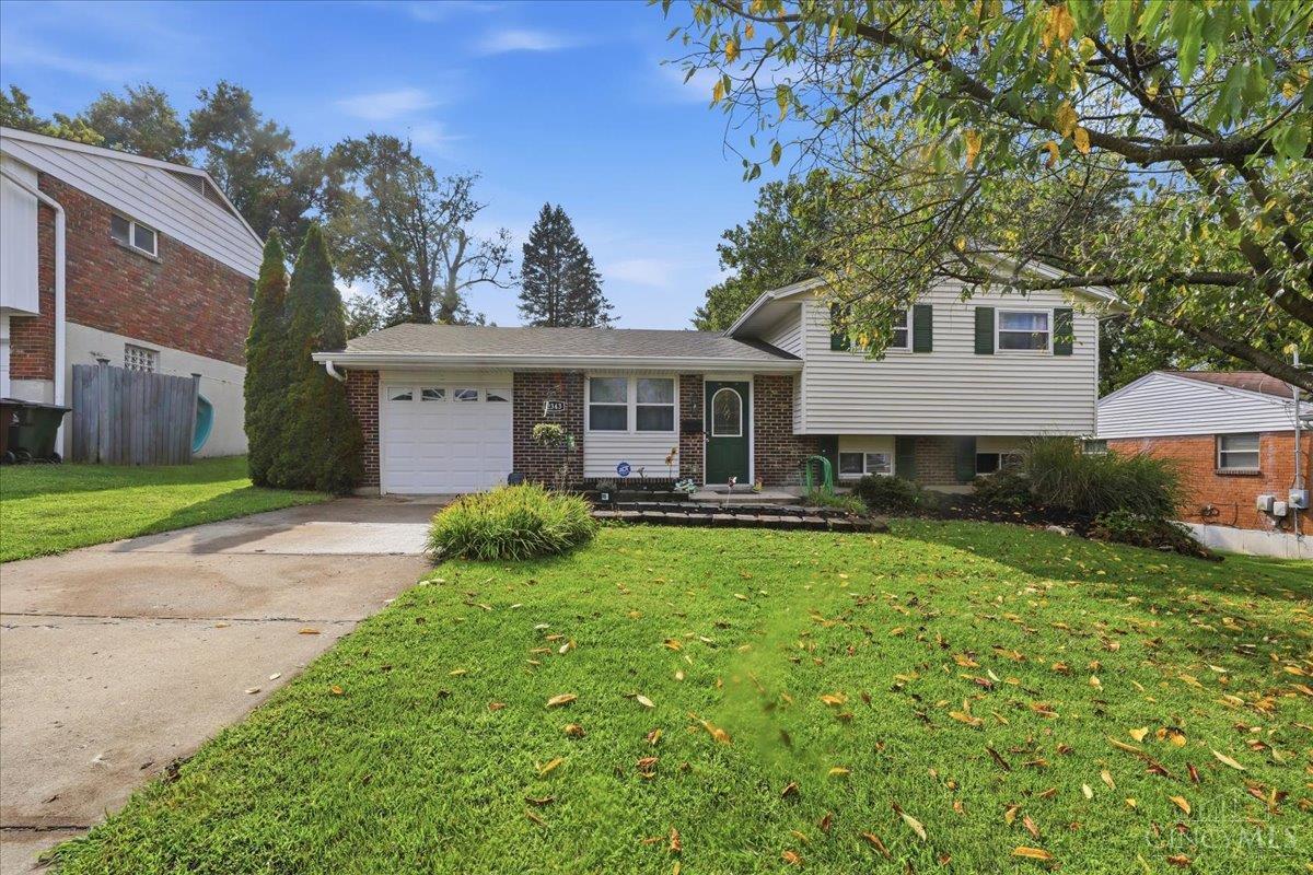 2343 Fairgreen Drive Property Photo 1