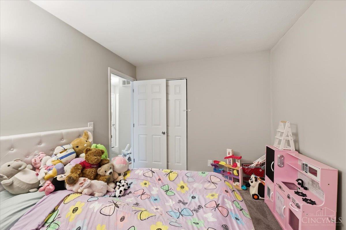 2343 Fairgreen Drive Property Photo 13