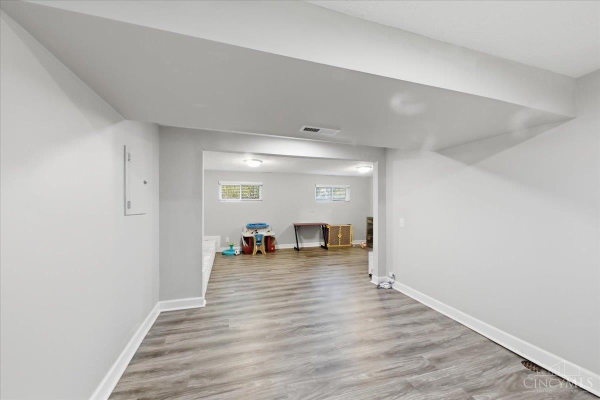 2343 Fairgreen Drive Property Photo 16