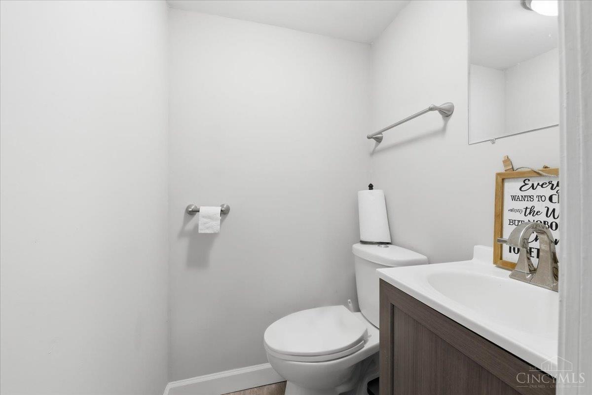 2343 Fairgreen Drive Property Photo 18