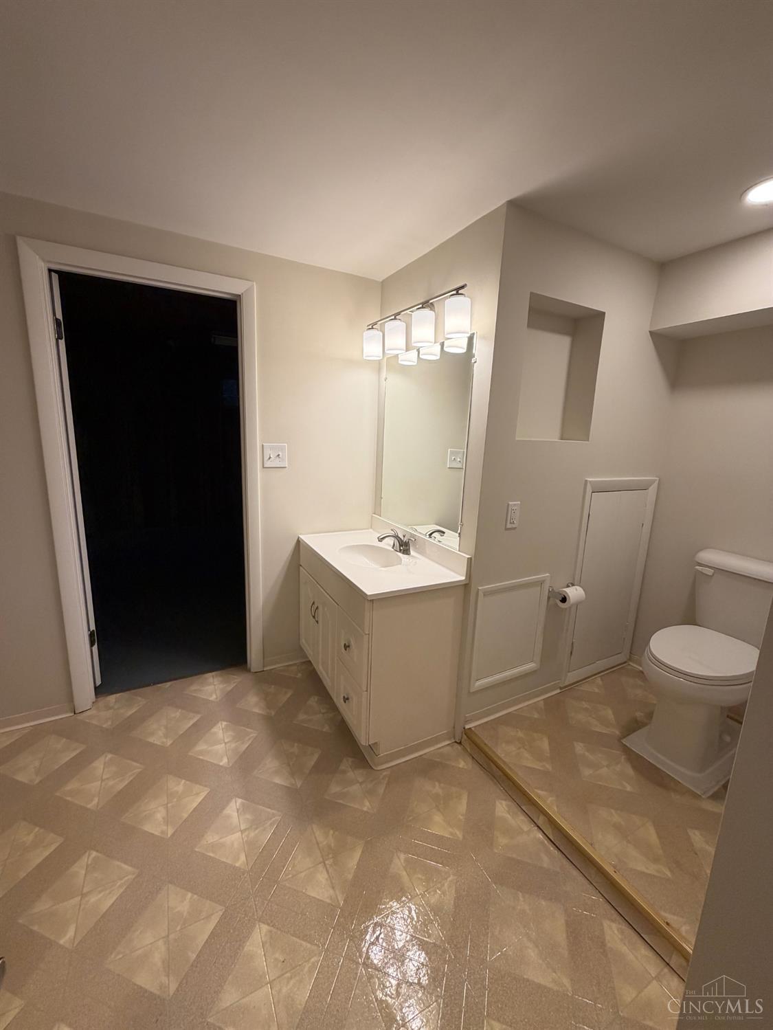 36 Powhatton Drive Property Photo 14