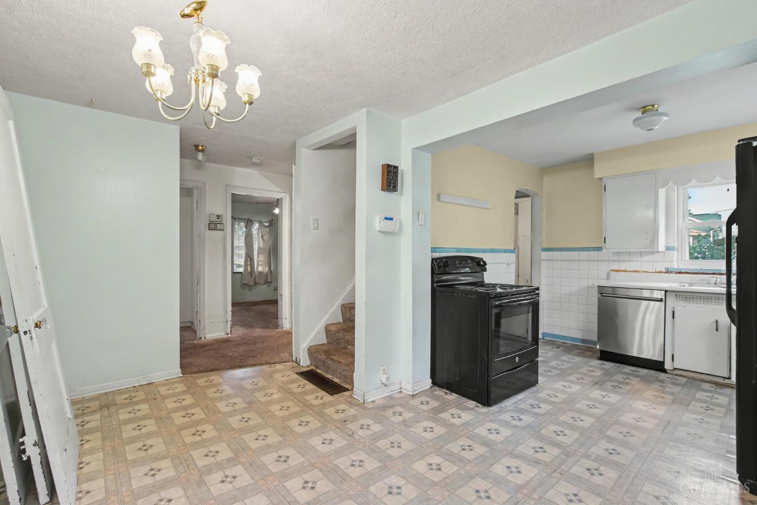 8317 Lake Avenue Property Photo 10