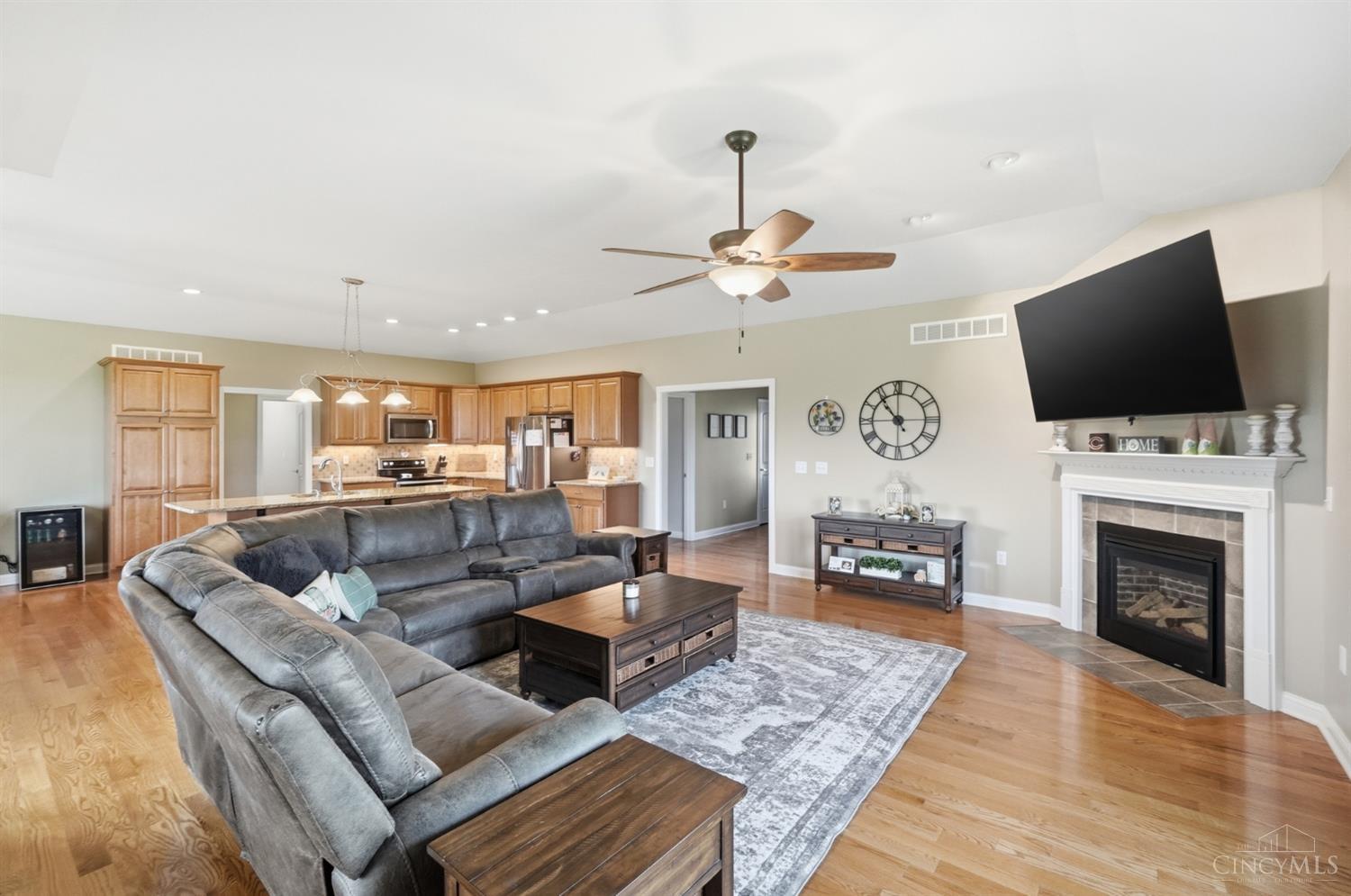 20588 Augusta Drive Property Photo 10