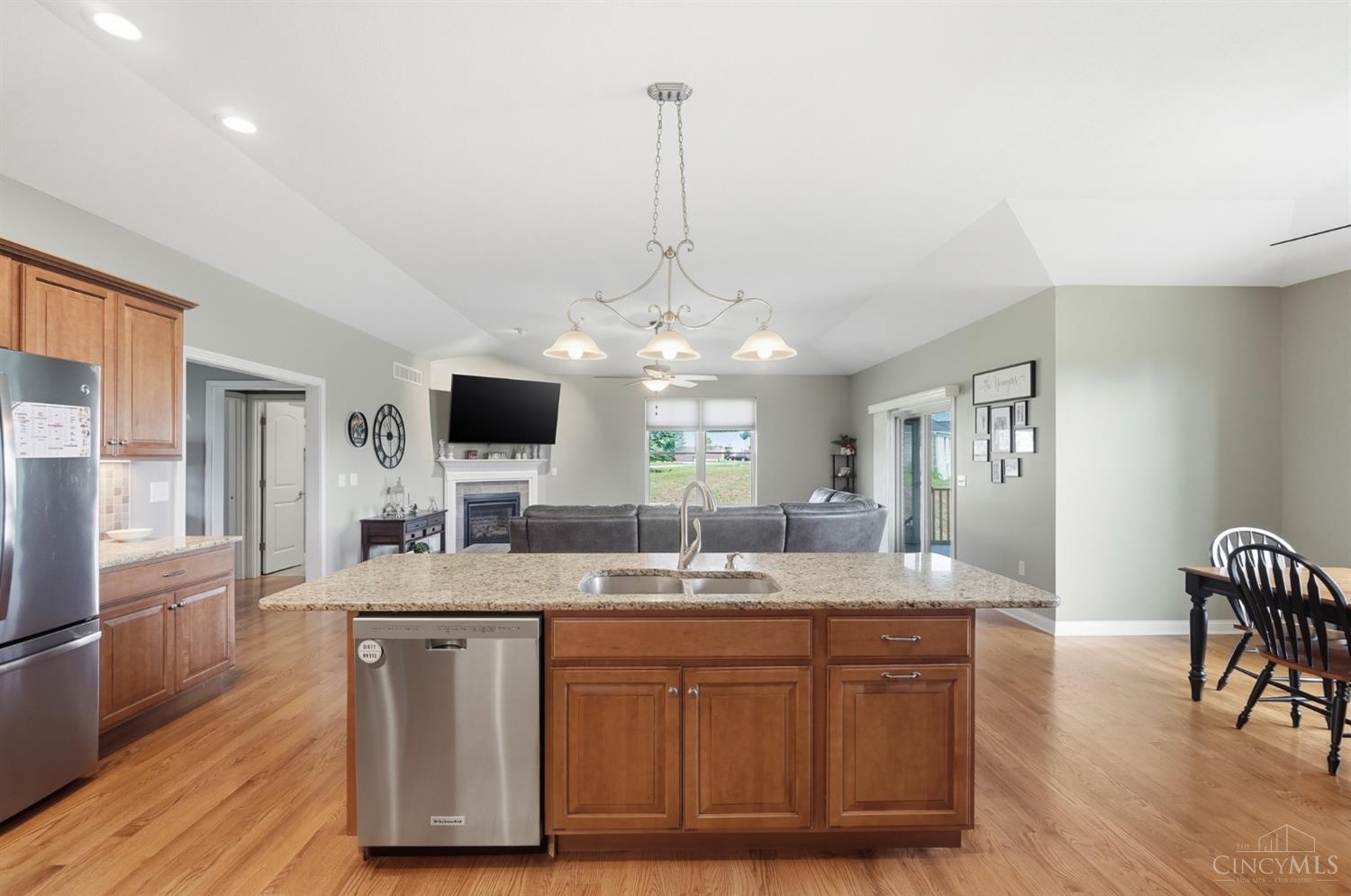 20588 Augusta Drive Property Photo 15
