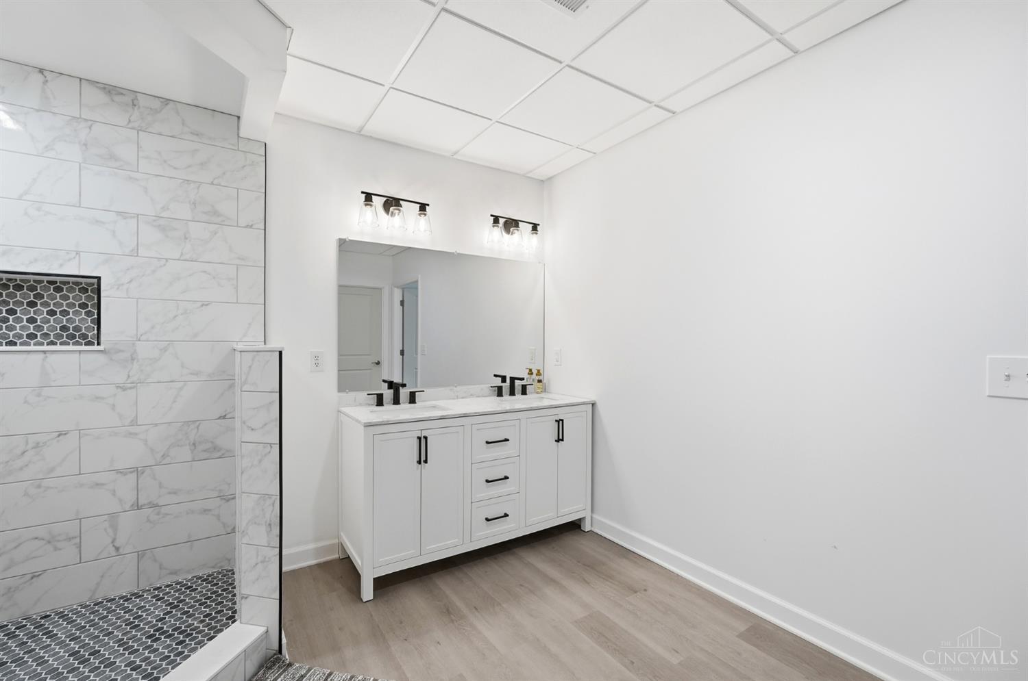 20588 Augusta Drive Property Photo 44