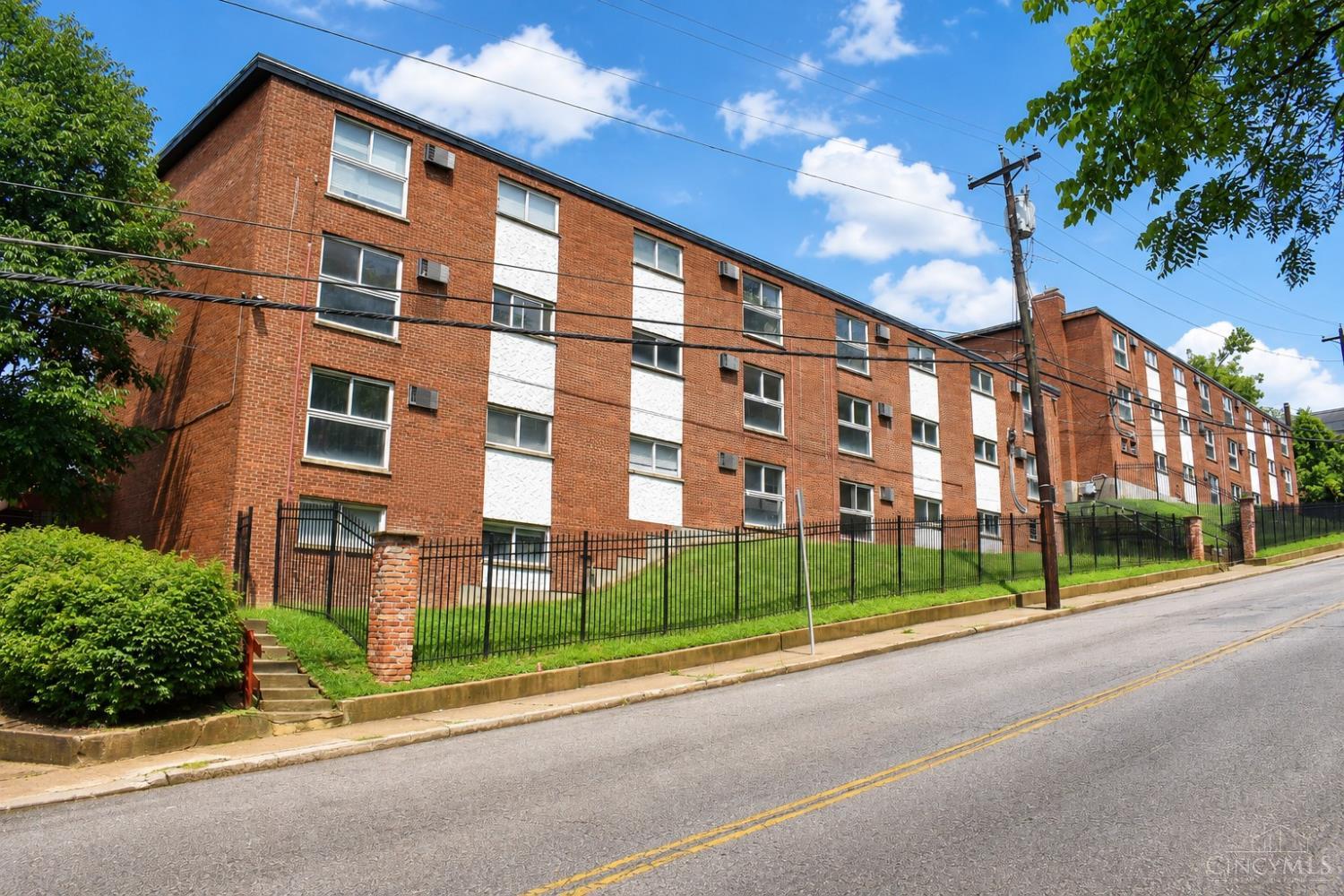 650 Straight Street Property Photo 1