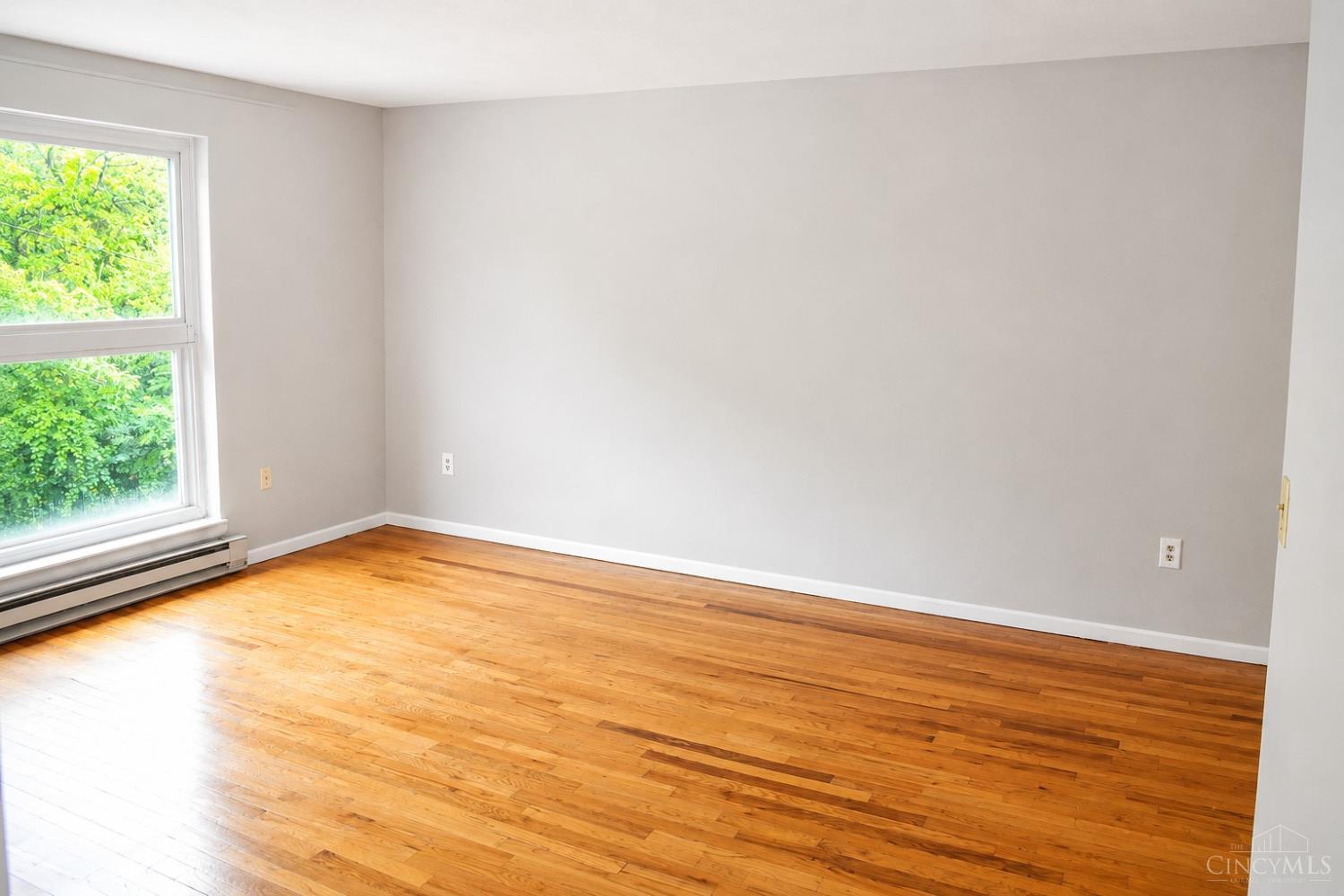 650 Straight Street Property Photo 6
