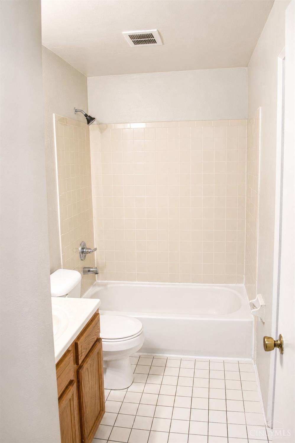 650 Straight Street Property Photo 9