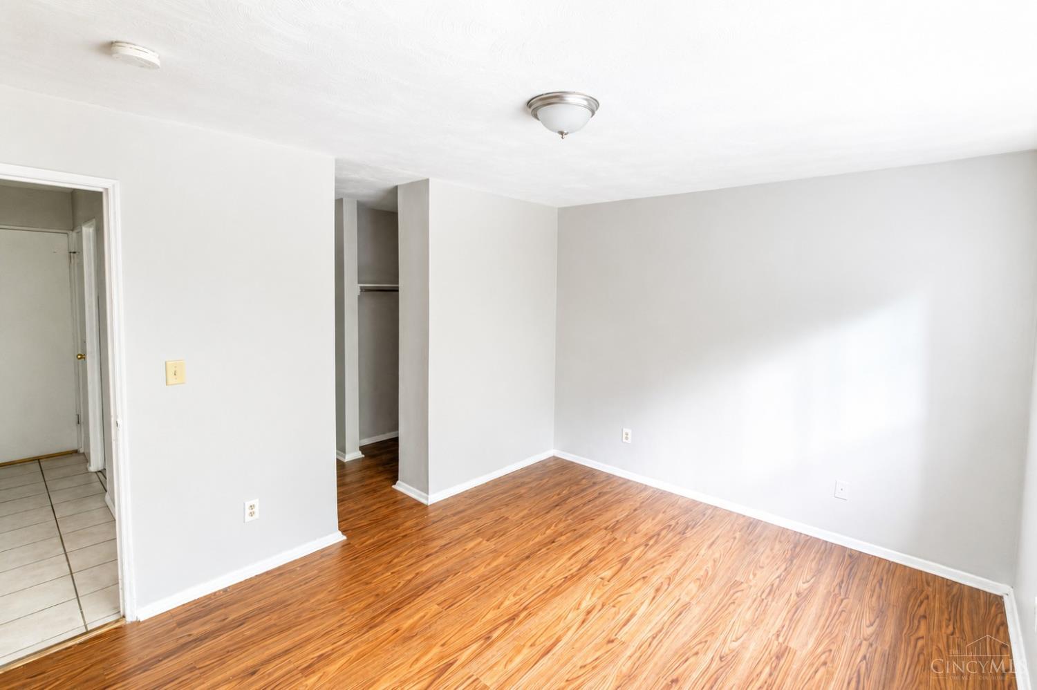 650 Straight Street Property Photo 13
