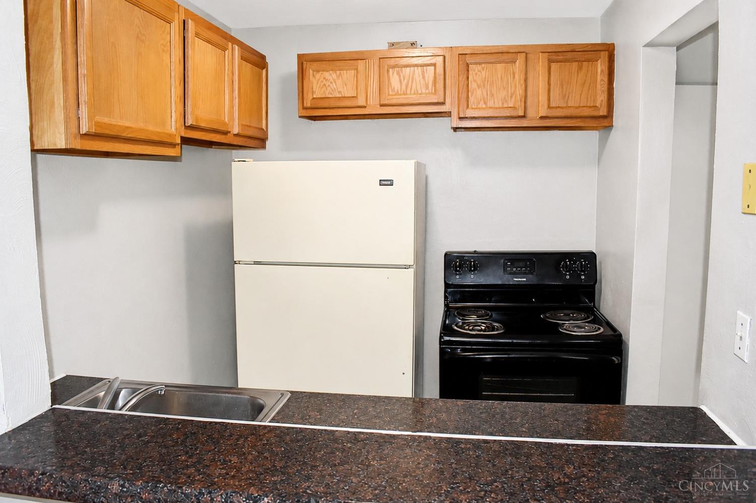 650 Straight Street Property Photo 23