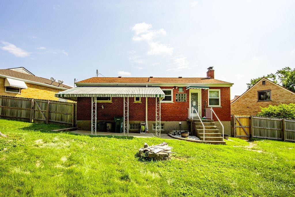 1737 Admiral Court Property Photo 26
