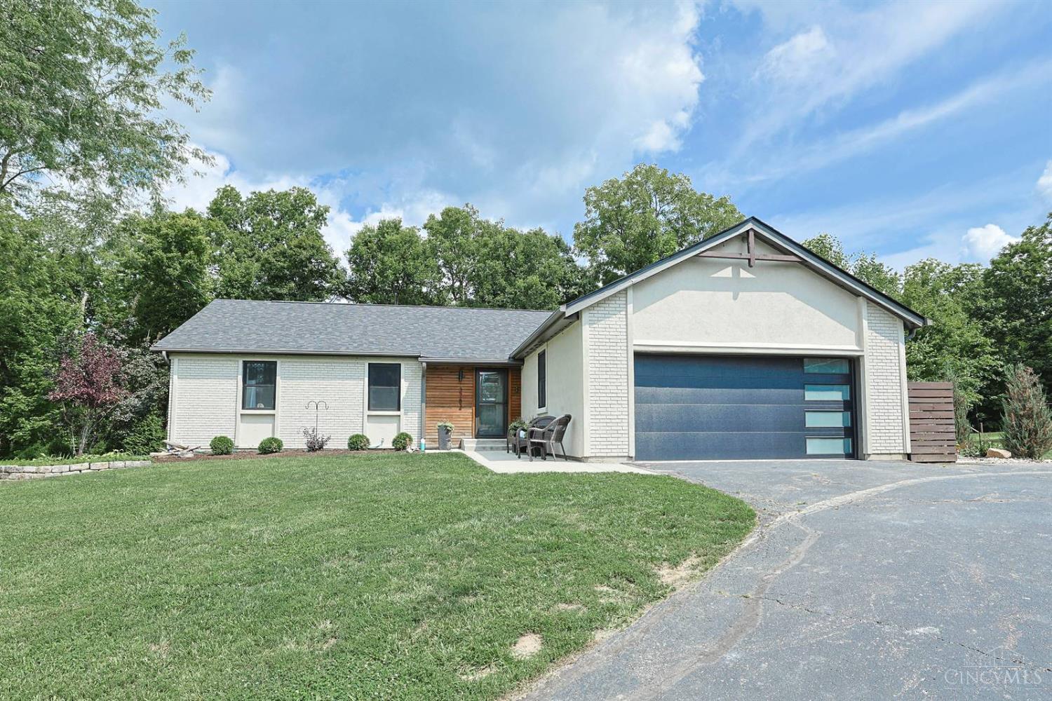 3782 Gary Drive Property Photo 4