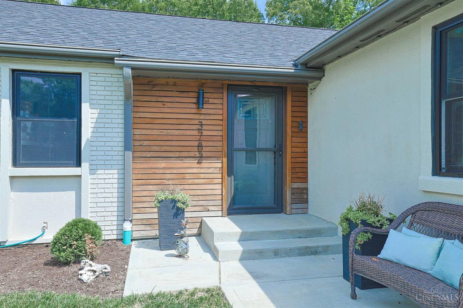 3782 Gary Drive Property Photo 6