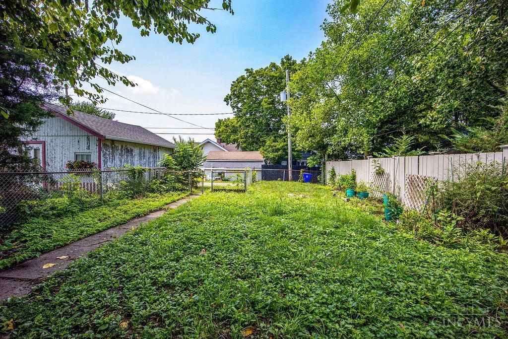 2641 Pleasant Avenue Property Photo 23