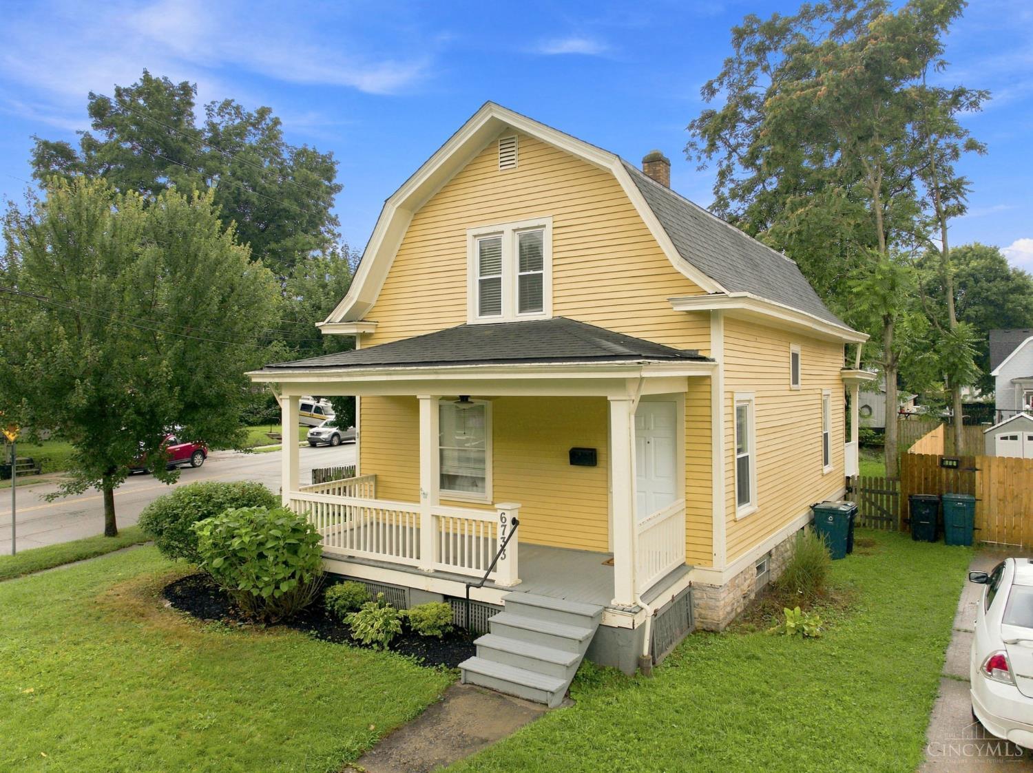 6733 Buckingham Place Property Photo 1