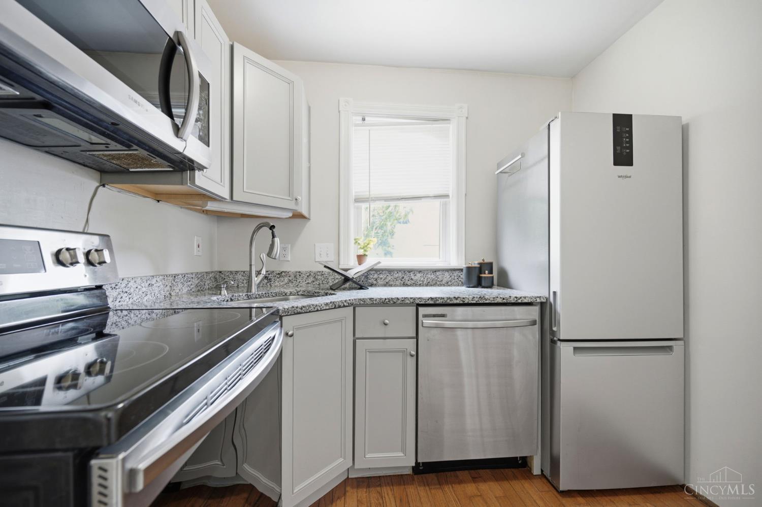 6733 Buckingham Place Property Photo 14
