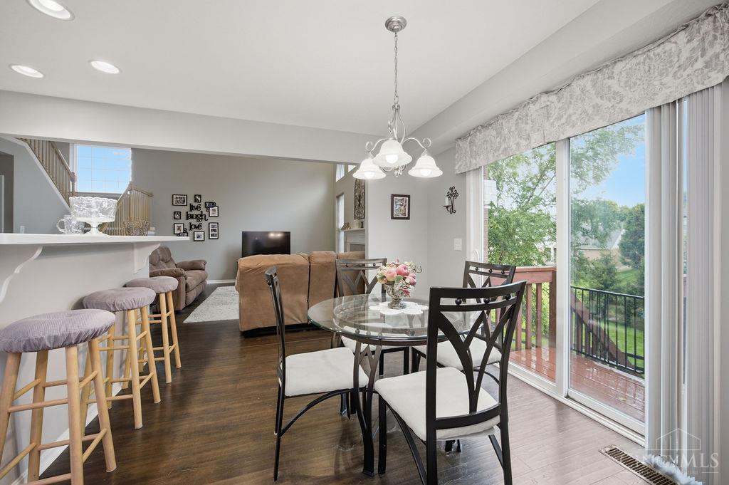 6028 Pond View Court Property Photo 19