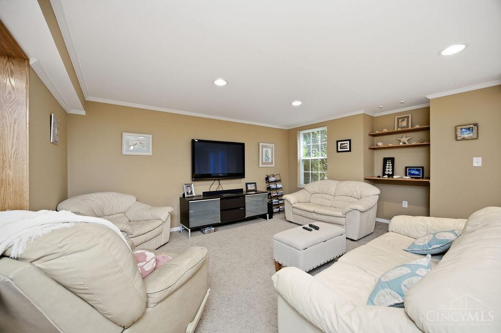 6028 Pond View Court Property Photo 34