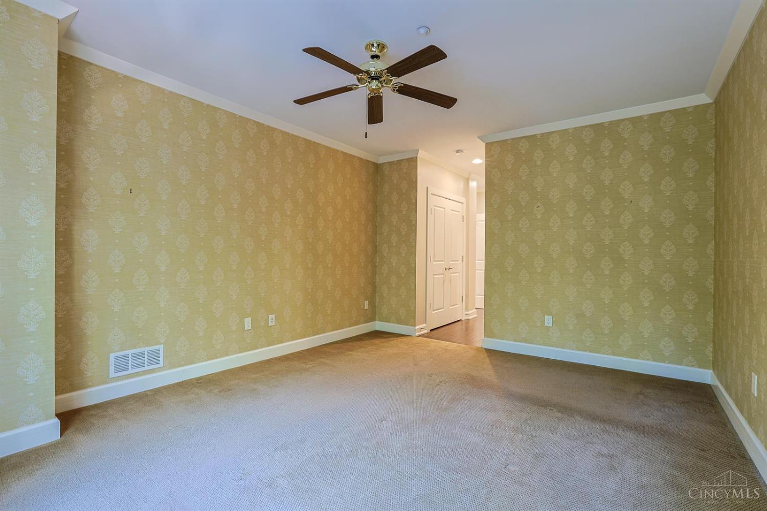 3942 Miami Road Property Photo 21