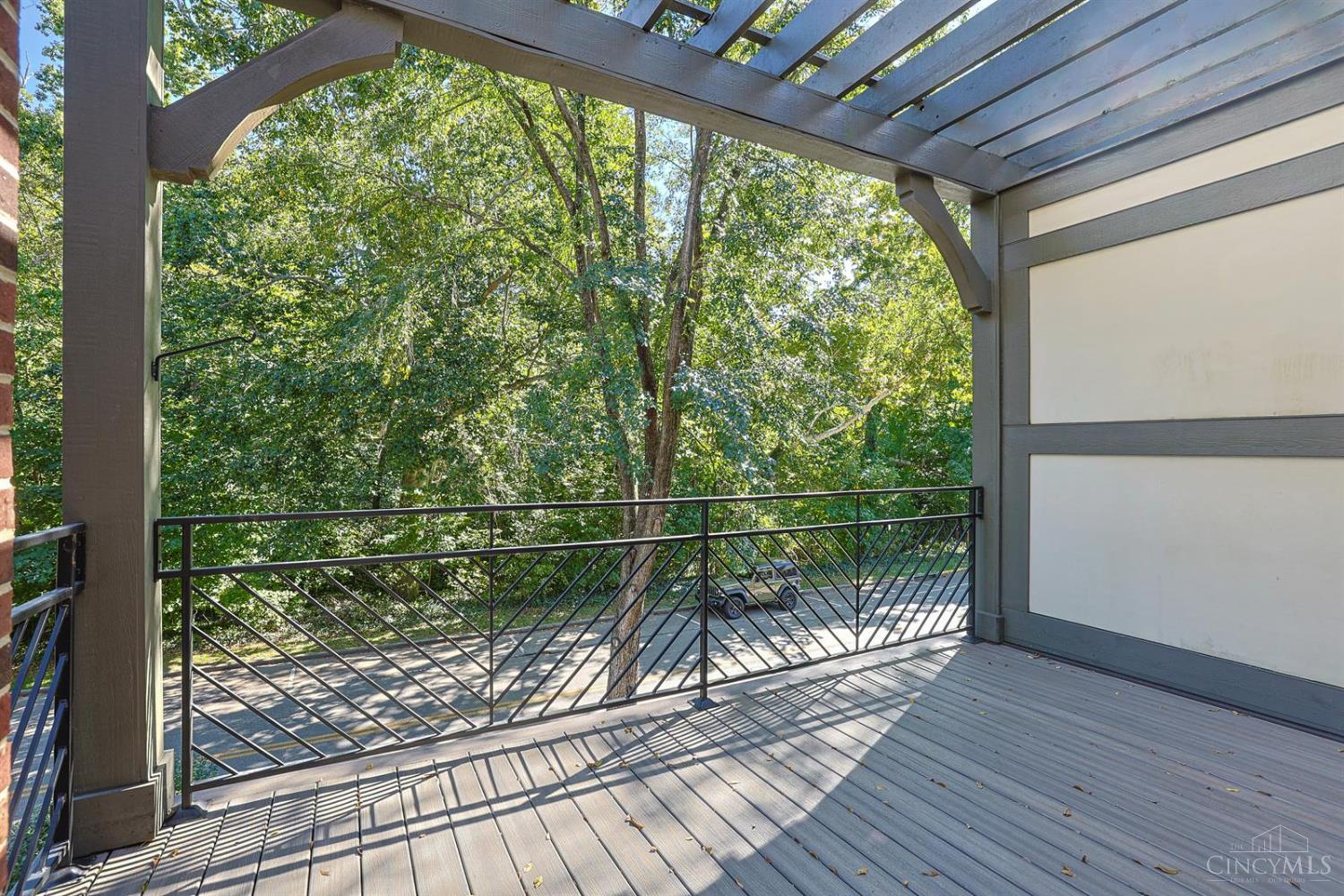 3942 Miami Road Property Photo 32