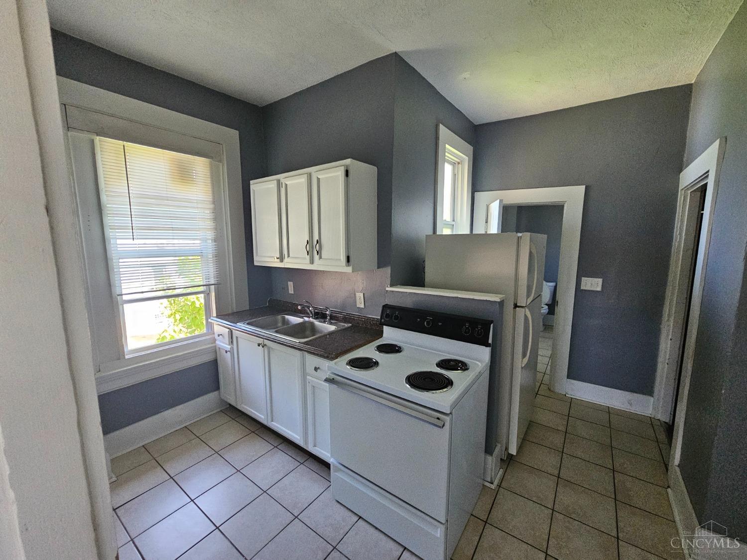 3636 Reading Road Property Photo 9