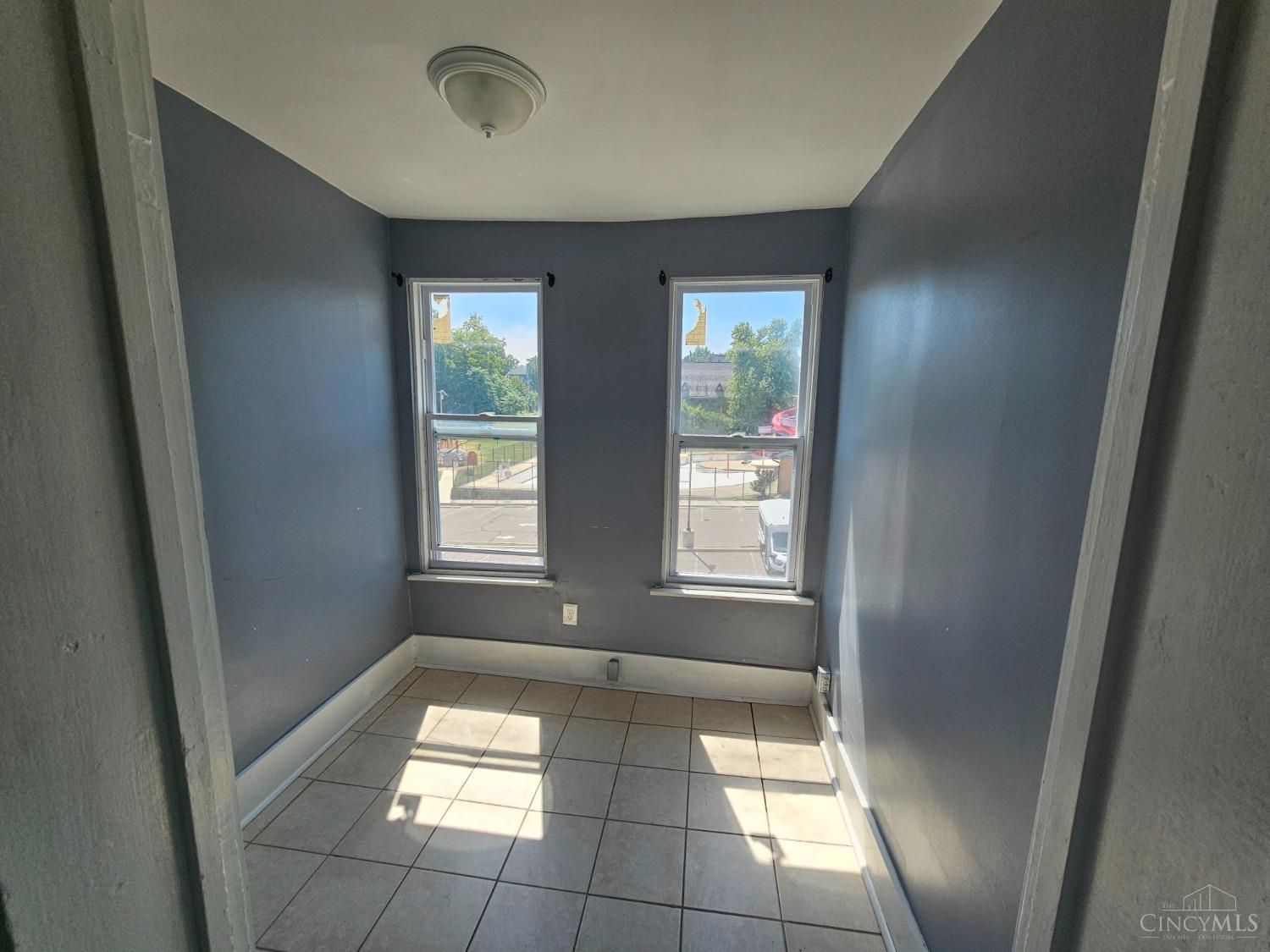 3636 Reading Road Property Photo 15