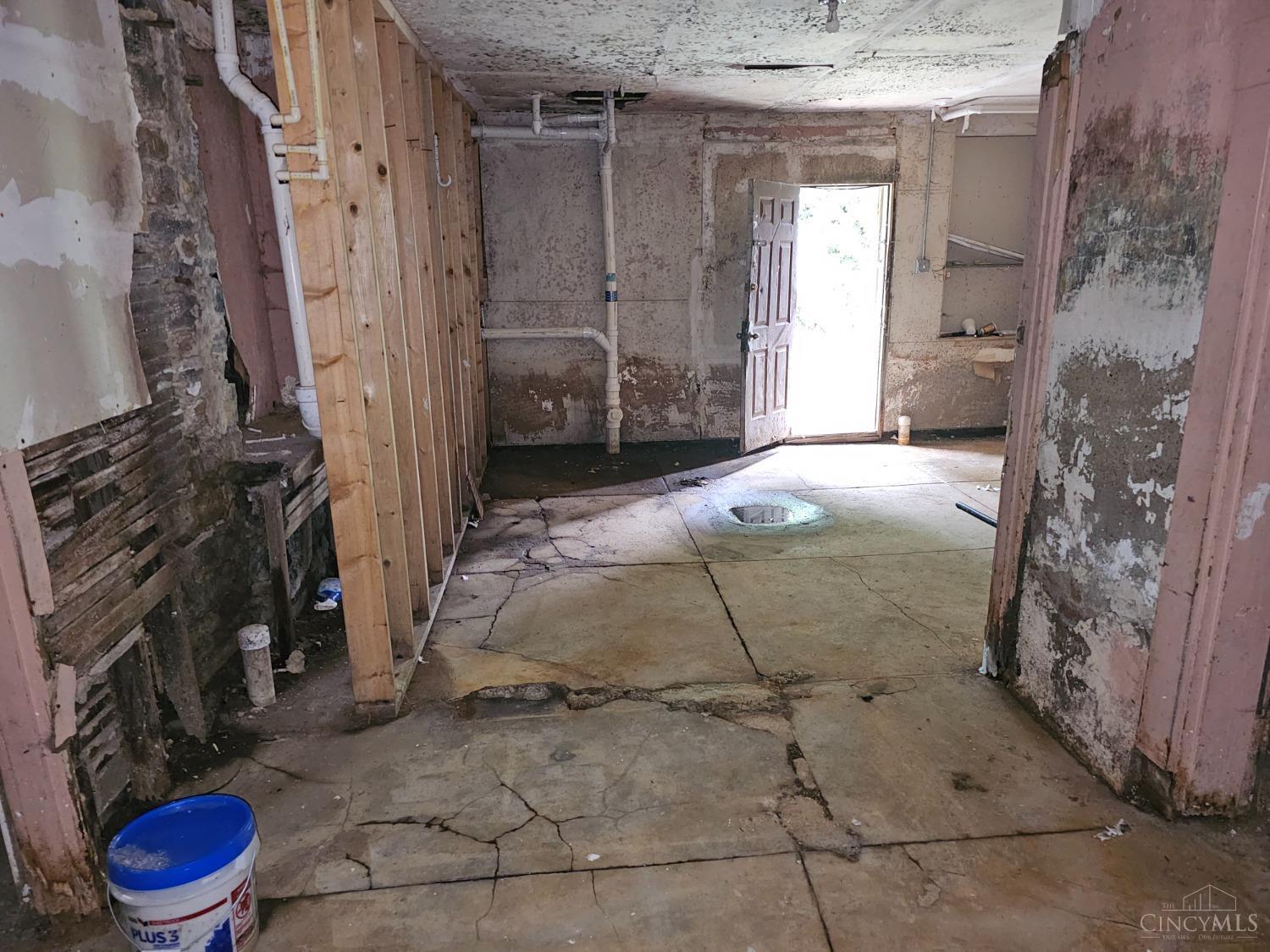 3636 Reading Road Property Photo 22