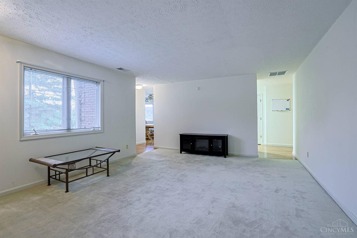 5321 North Bend Crossing Property Photo 6
