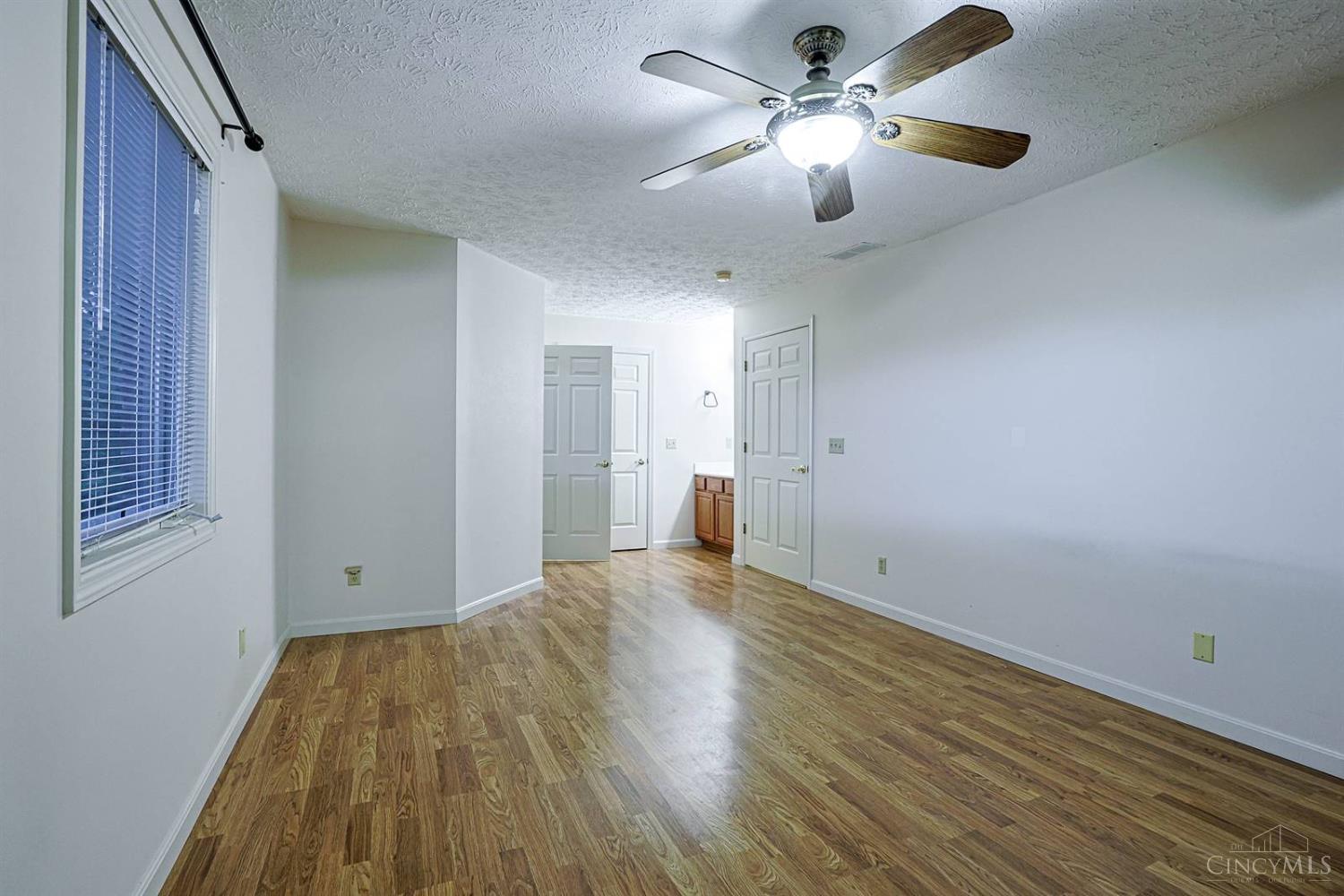 5321 North Bend Crossing Property Photo 22