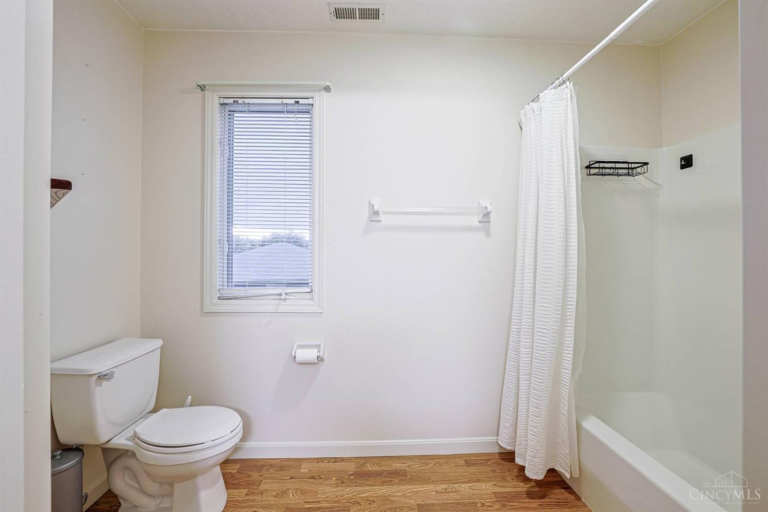 5321 North Bend Crossing Property Photo 24