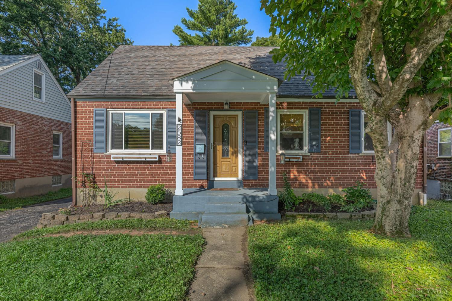 2582 Bonnie Drive Property Photo 1
