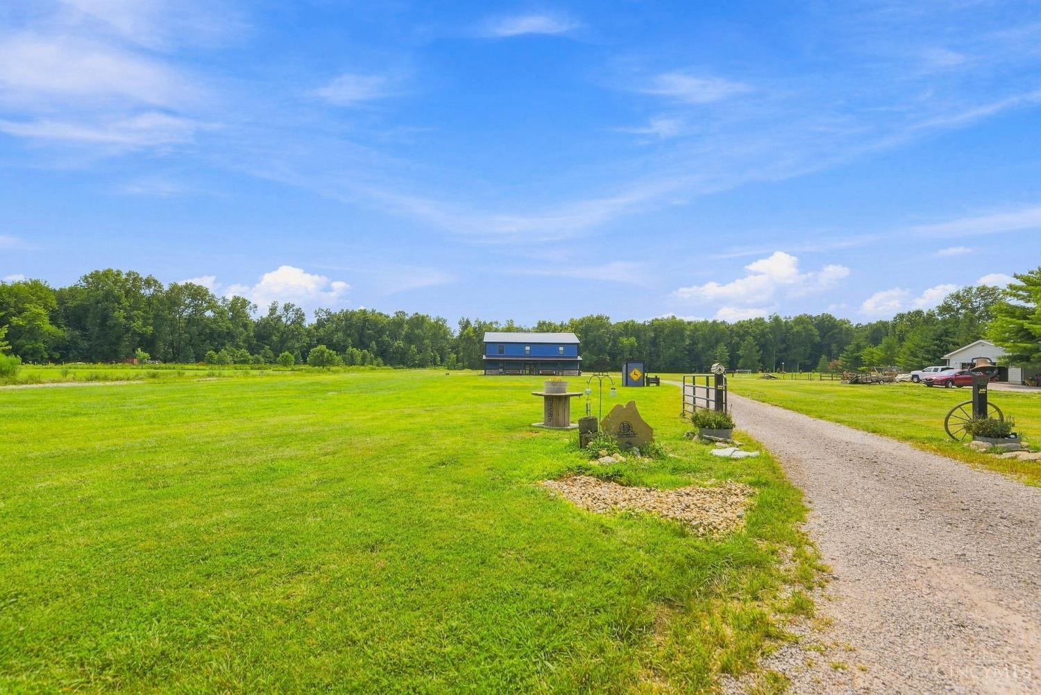 2585 Moler Road Property Photo 2