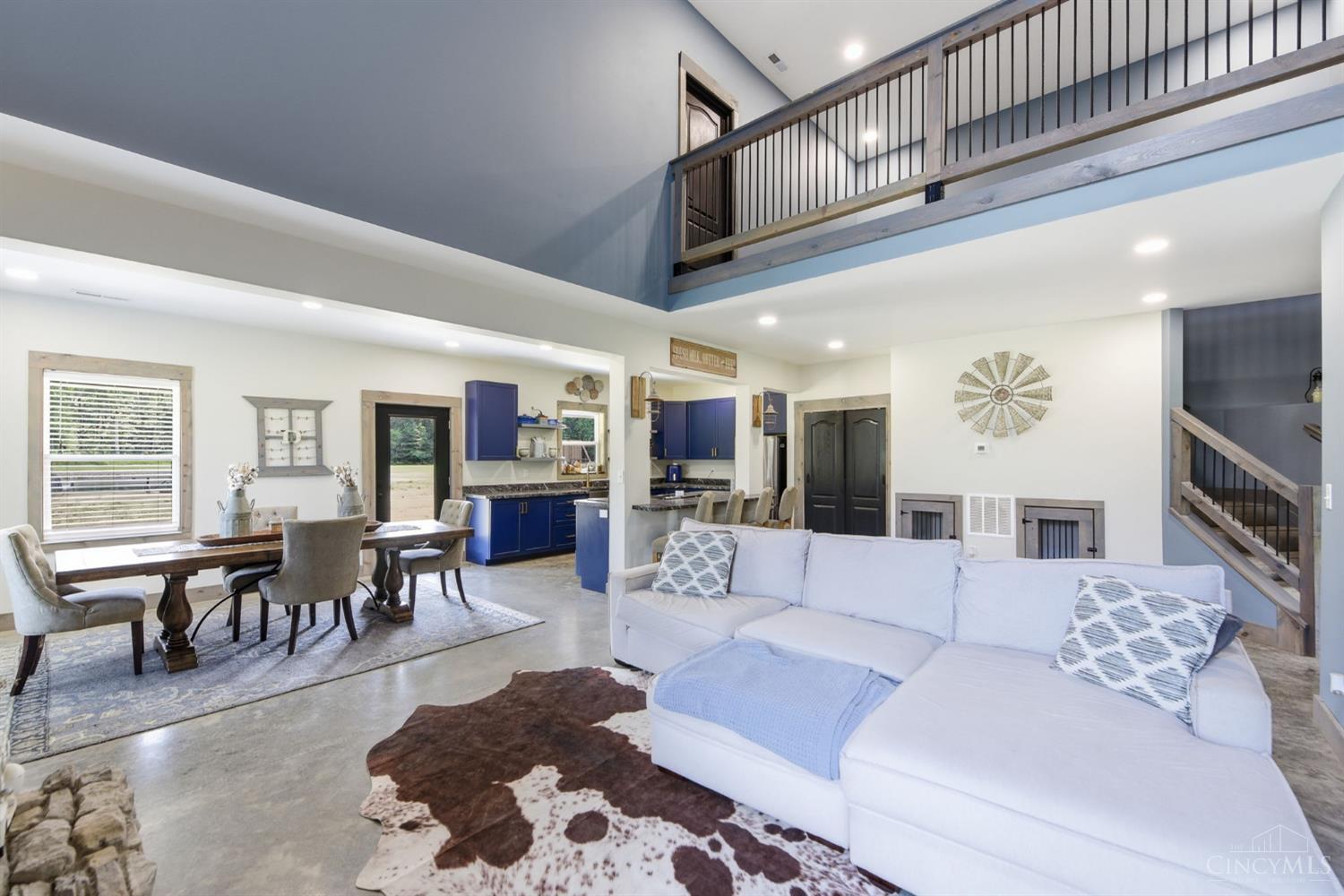2585 Moler Road Property Photo 10