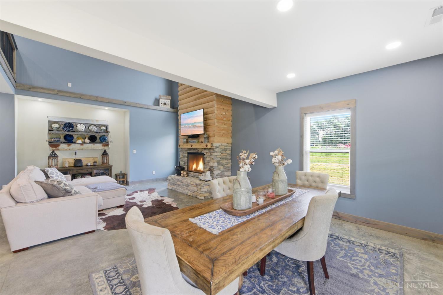 2585 Moler Road Property Photo 12