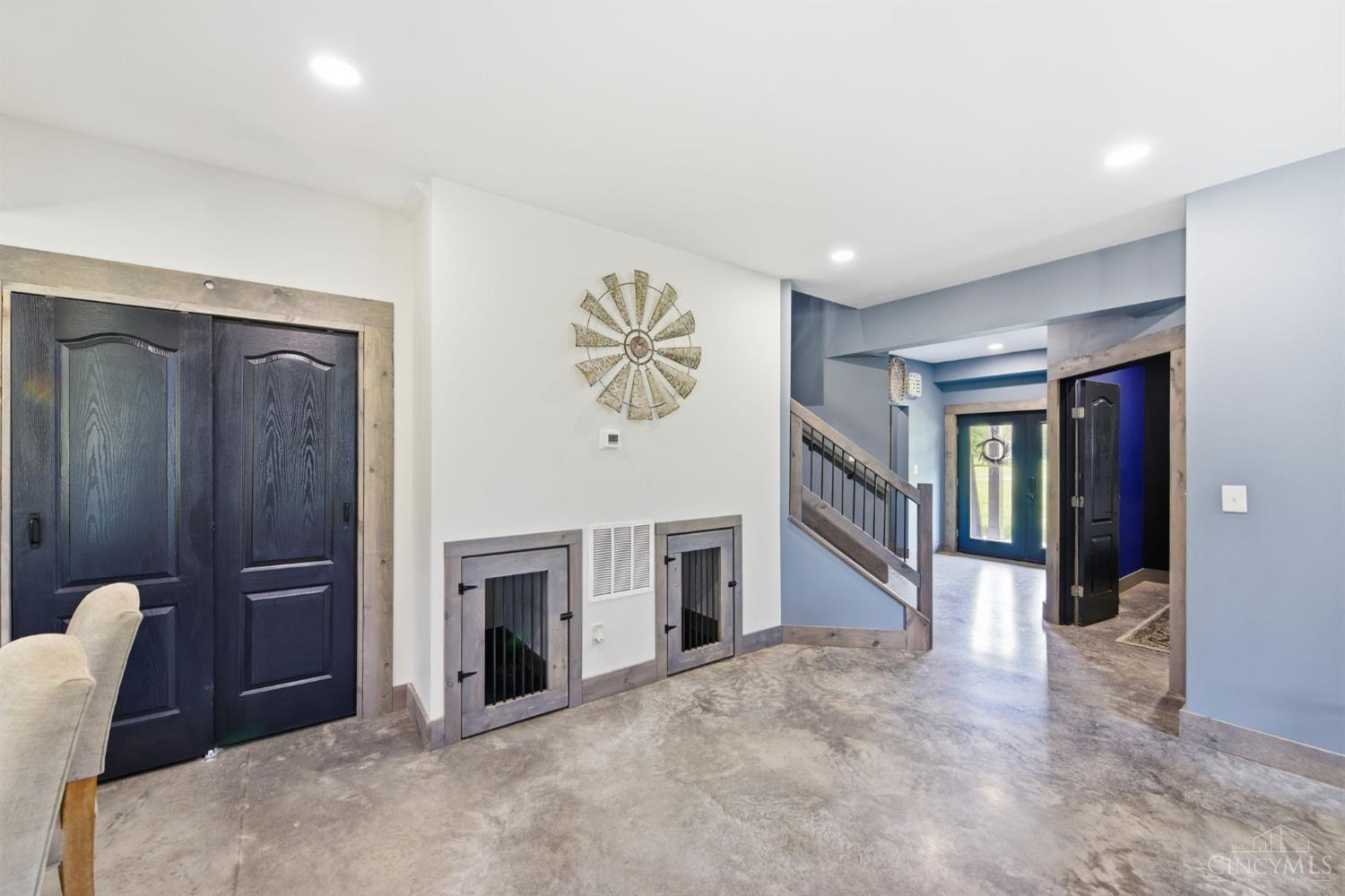 2585 Moler Road Property Photo 25