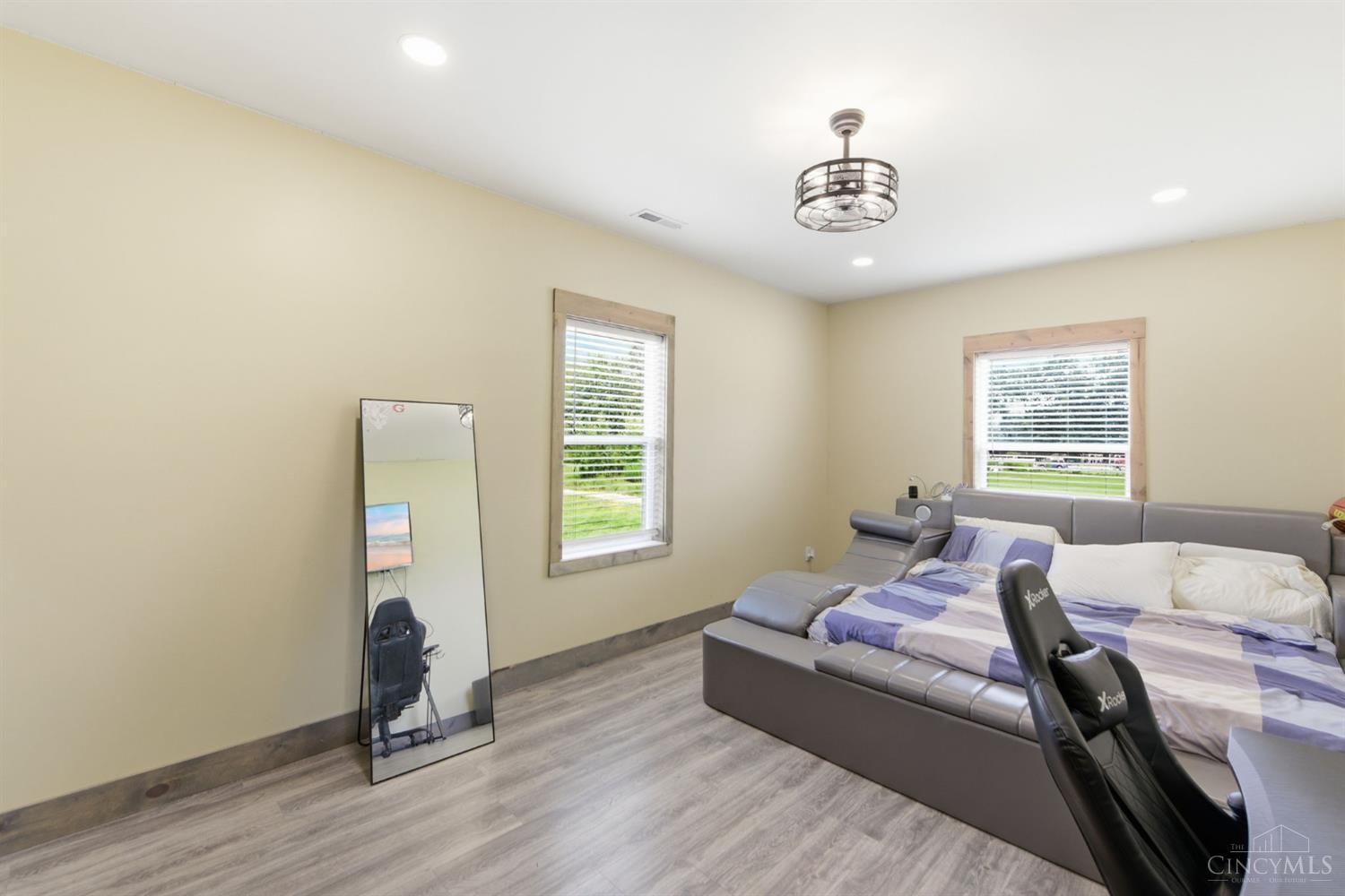 2585 Moler Road Property Photo 29