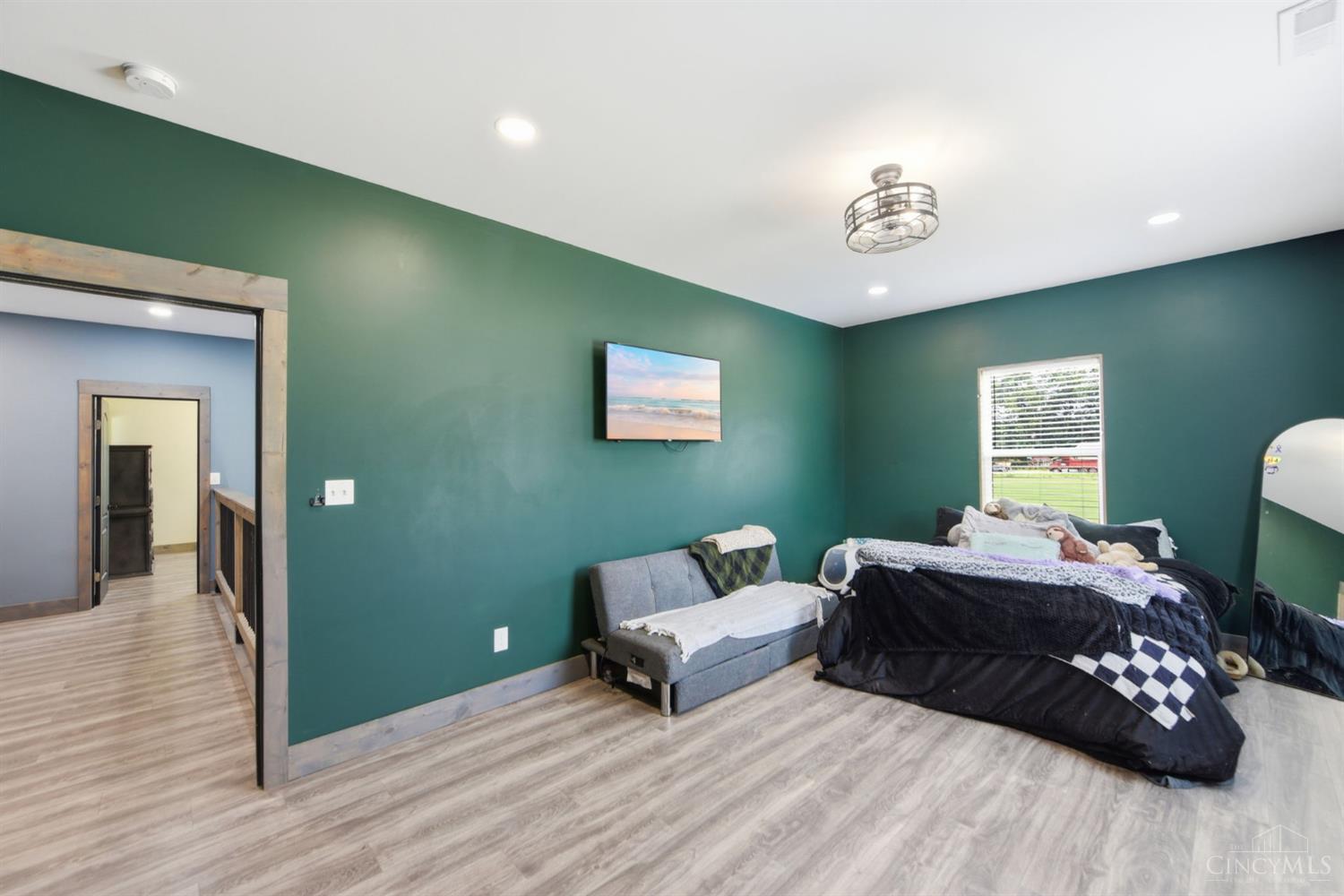 2585 Moler Road Property Photo 35