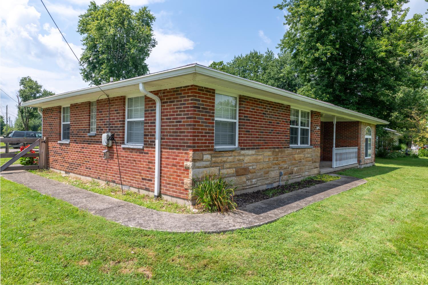 4245 Roselawn Avenue Property Photo 2