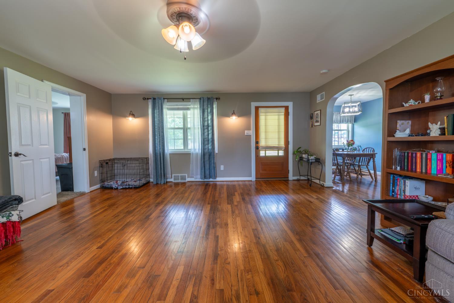 4245 Roselawn Avenue Property Photo 10