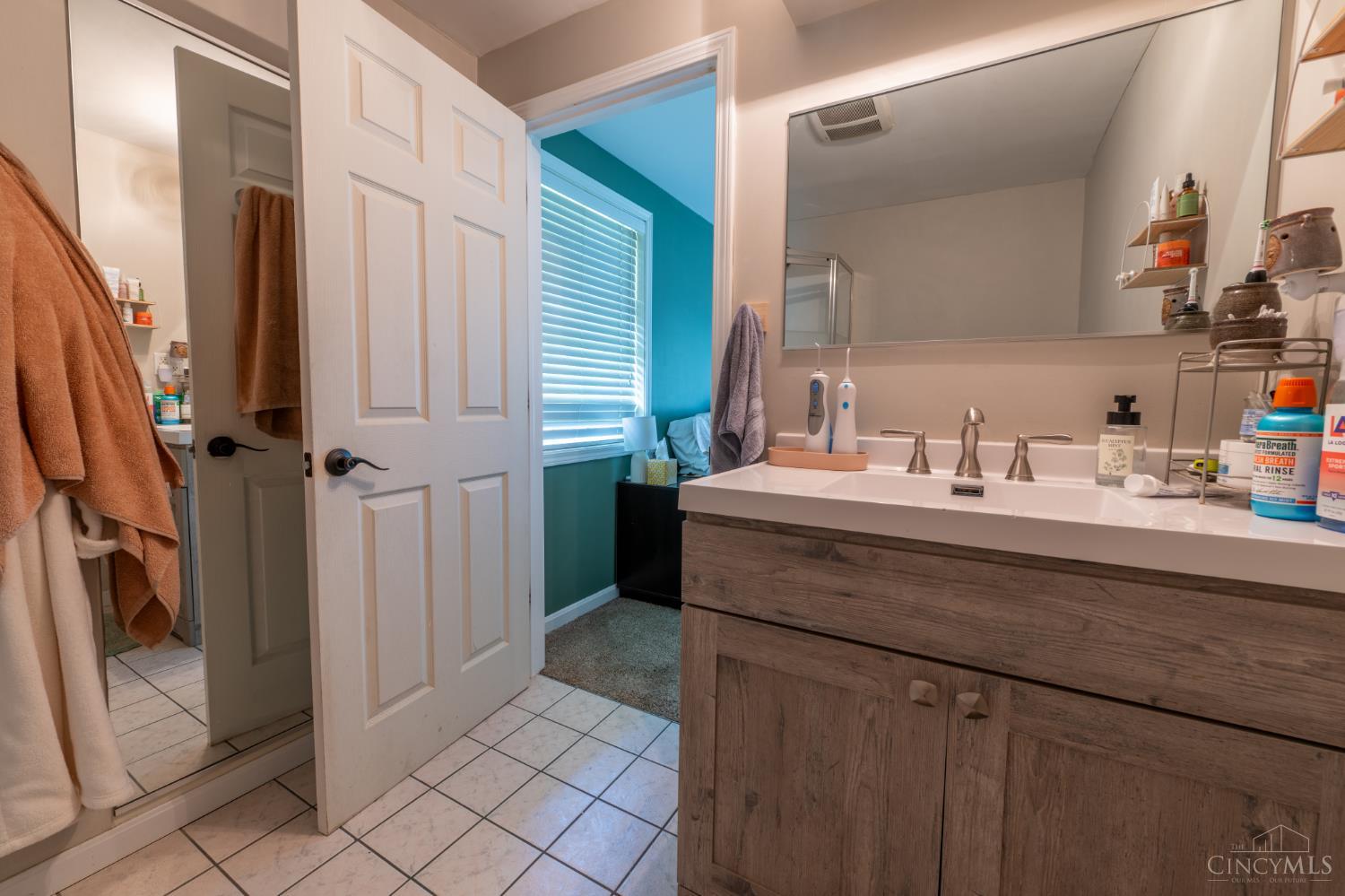4245 Roselawn Avenue Property Photo 15