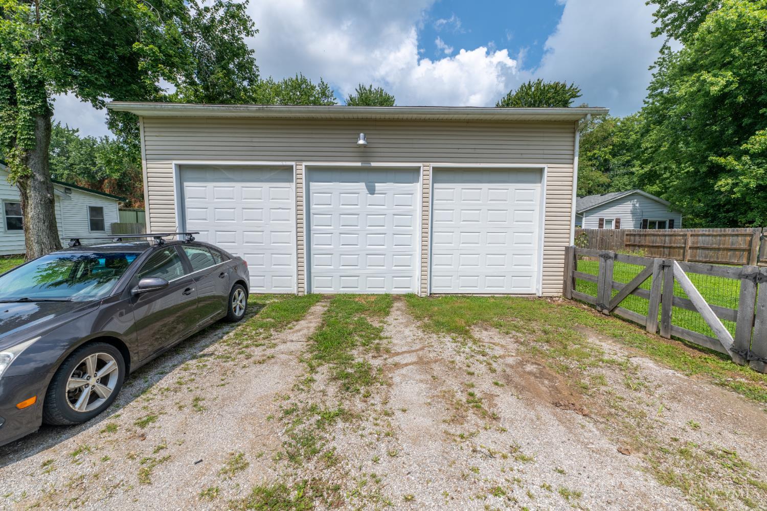 4245 Roselawn Avenue Property Photo 17