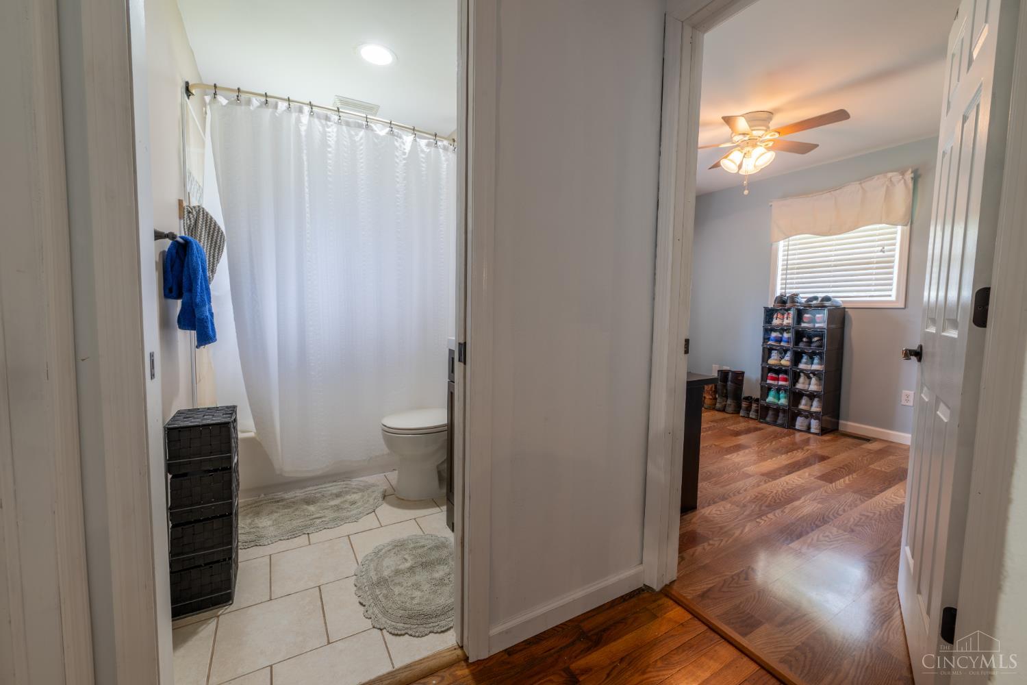 4245 Roselawn Avenue Property Photo 23