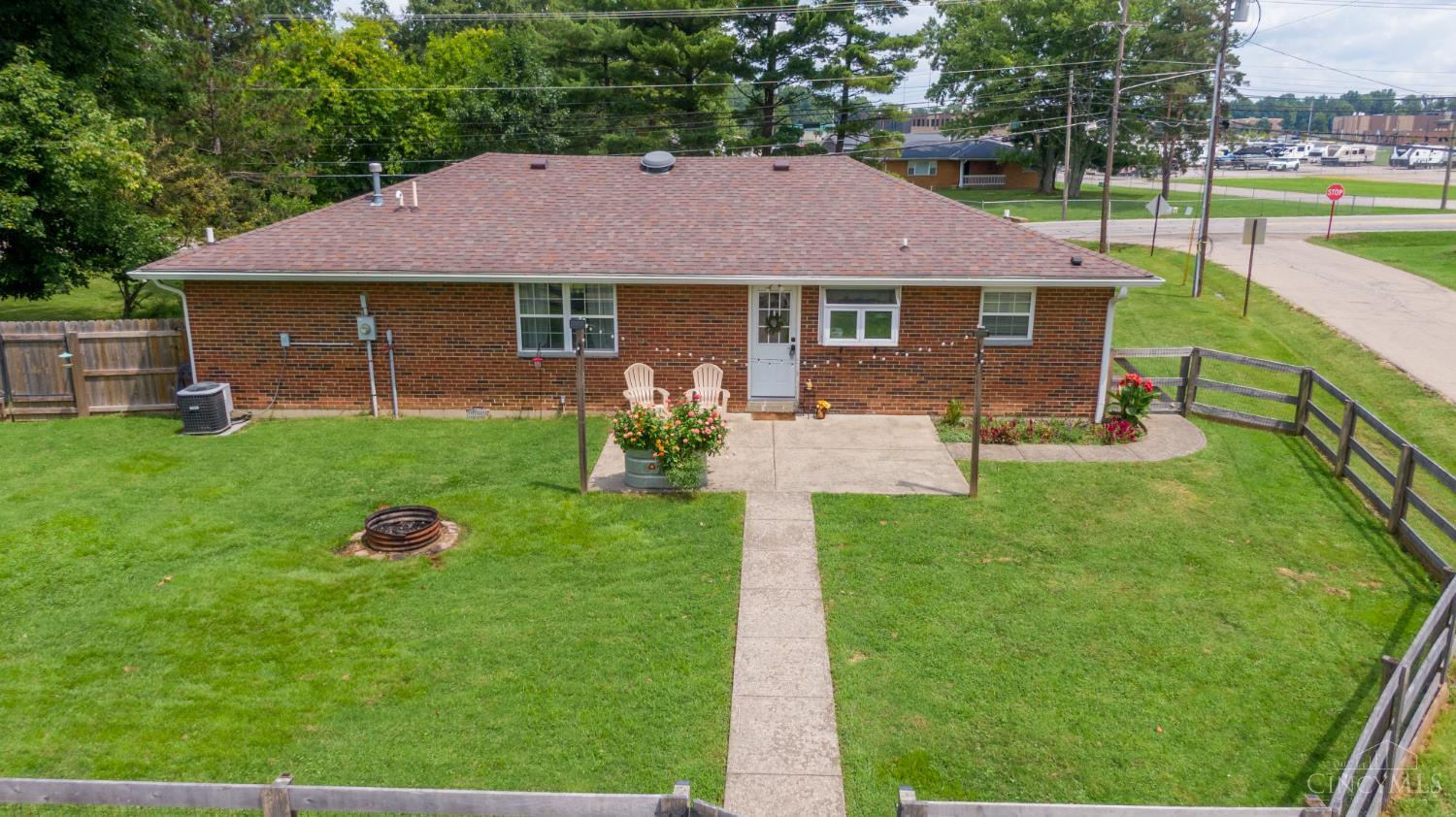 4245 Roselawn Avenue Property Photo 32