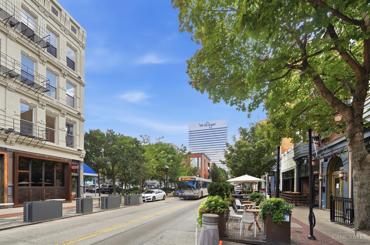 1213 Vine Street Property Photo 8
