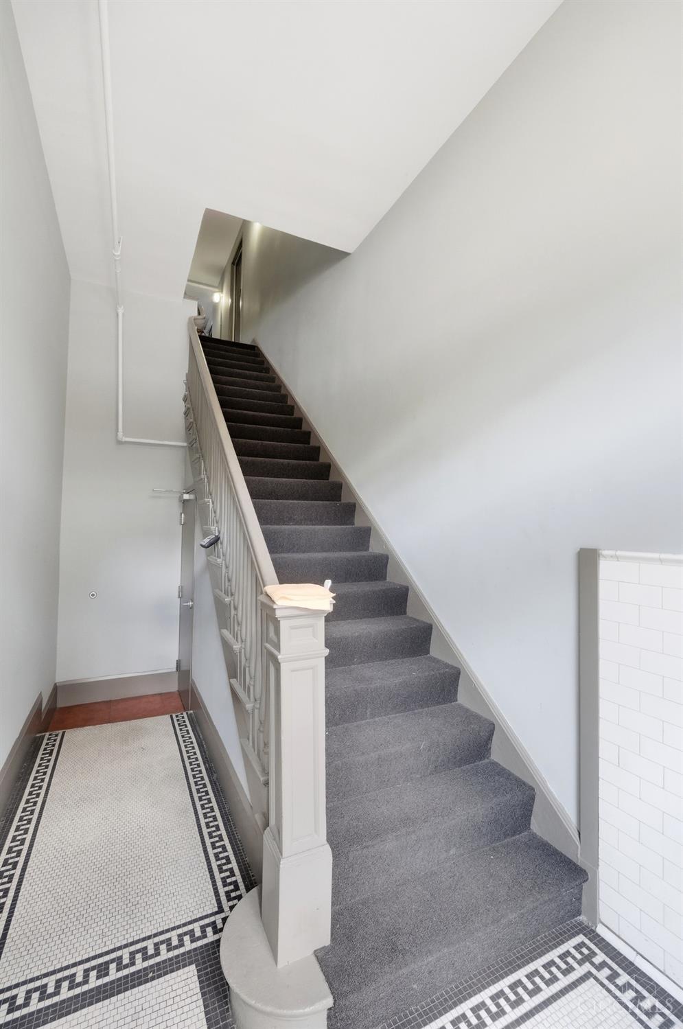 1213 Vine Street Property Photo 11