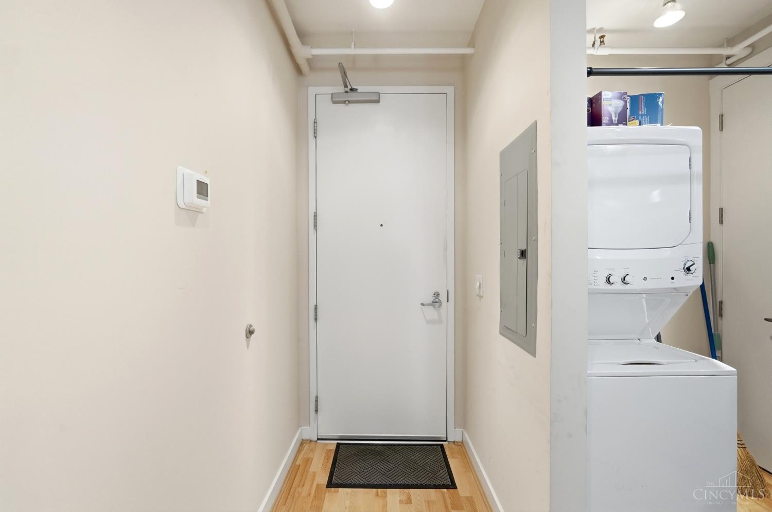 1213 Vine Street Property Photo 16