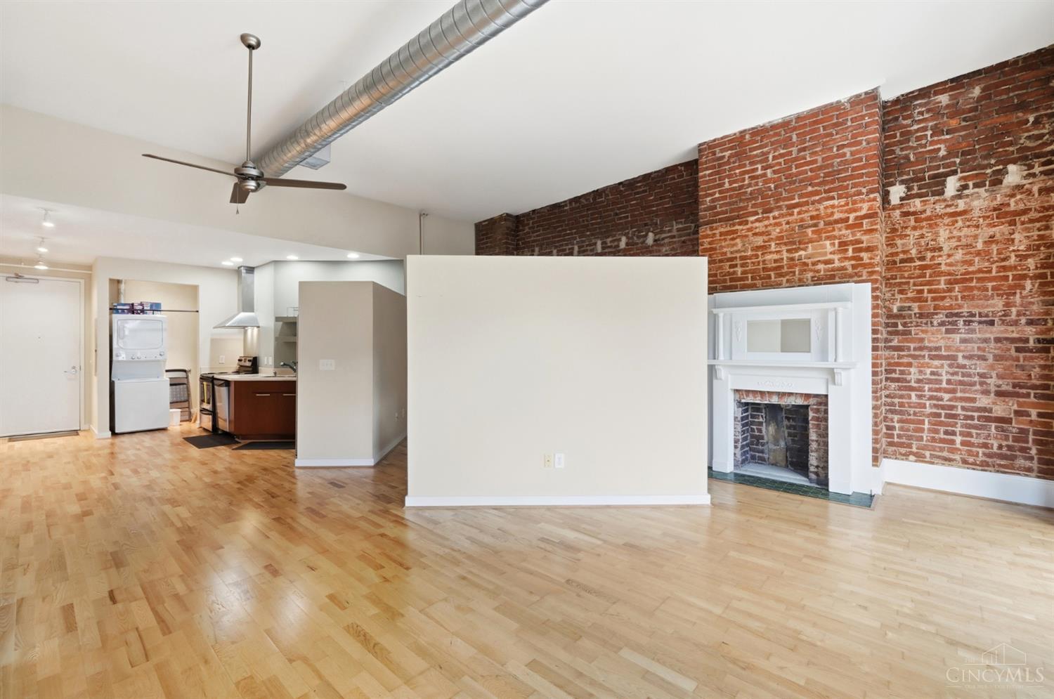 1213 Vine Street Property Photo 19